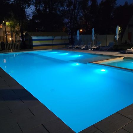 Colors Holiday Hotel Шіофок Екстер'єр фото