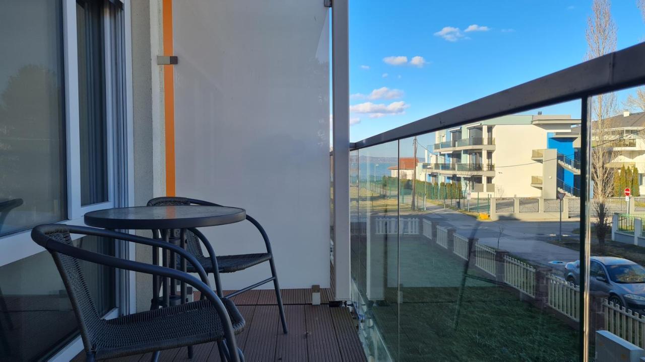 Colors Holiday Hotel Шіофок Екстер'єр фото