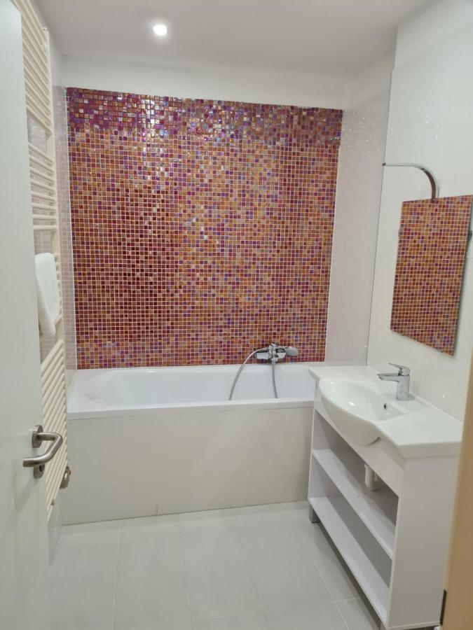 Colors Holiday Hotel Шіофок Екстер'єр фото