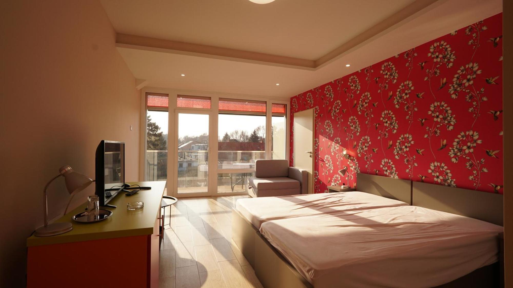 Colors Holiday Hotel Шіофок Екстер'єр фото